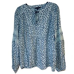 Women’s Zac & Rachel Shirt Blouse Light Blue, blue & gray print Size Medium
